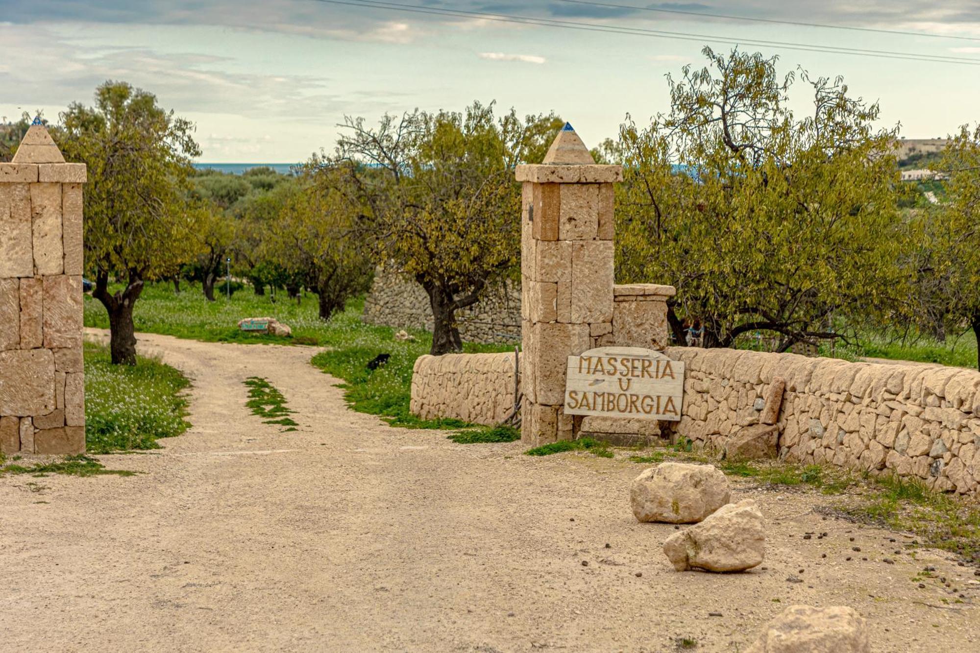 Masseria Usamborgia Noto Exterior photo